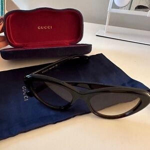 GUCCI sunglasses
